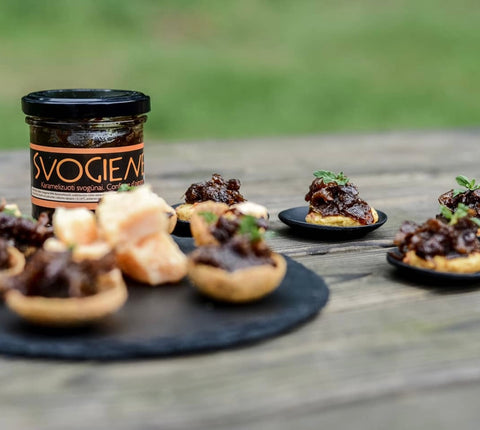 SVOGIENĖ - karamelizuotų svogūnų uogienė NeČia